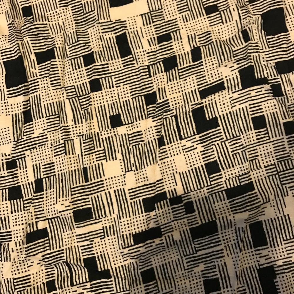 LulaRoe Irma - Picture 3 of 3